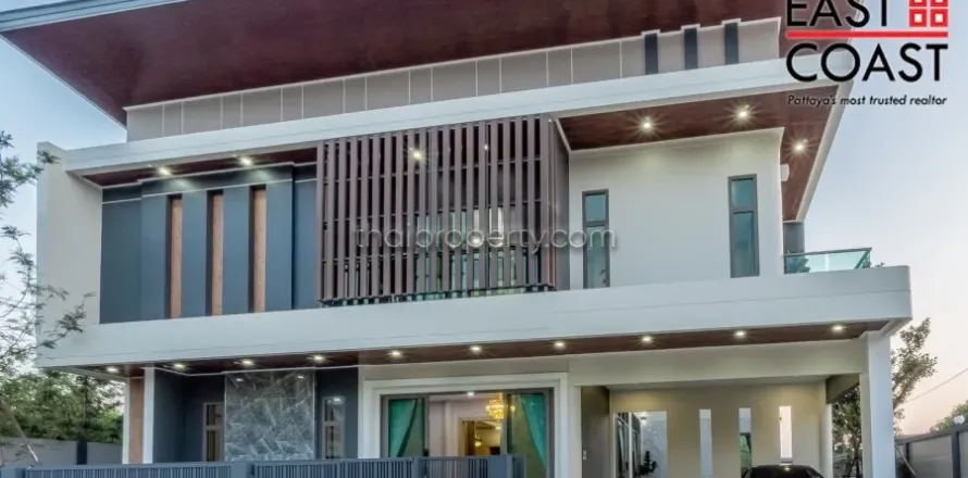 Casa de 4 dormitorios en Pattaya, Tailandia № 213721