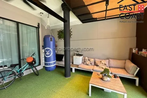 Casa de 3 dormitorios en Pattaya, Tailandia № 213724 - foto 2