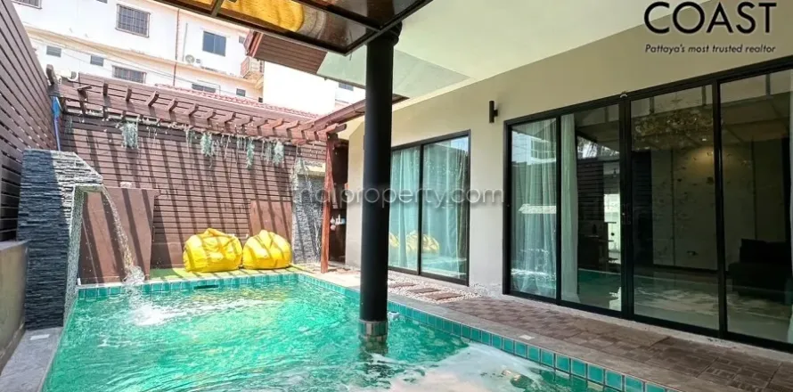 Casa de 3 dormitorios en Pattaya, Tailandia № 213724