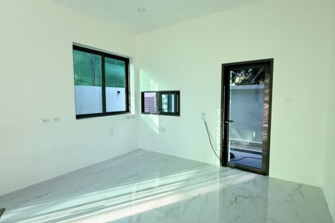 Villa à Phuket, Thaïlande 5 chambres № 136988 - photo 7