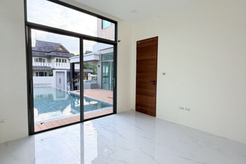 Villa à Phuket, Thaïlande 5 chambres № 136988 - photo 10