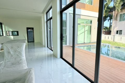 Villa à Phuket, Thaïlande 5 chambres № 136988 - photo 6