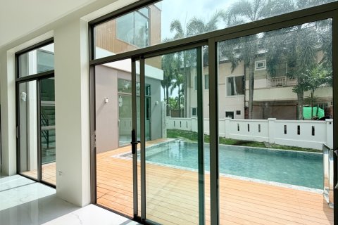 Villa à Phuket, Thaïlande 5 chambres № 136988 - photo 5