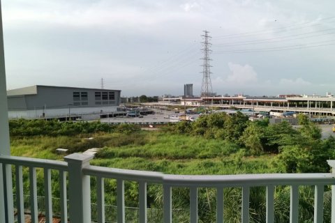 Studio in the Condo in Huai Khwang, Bangkok, Thailand  № 163031 - photo 14