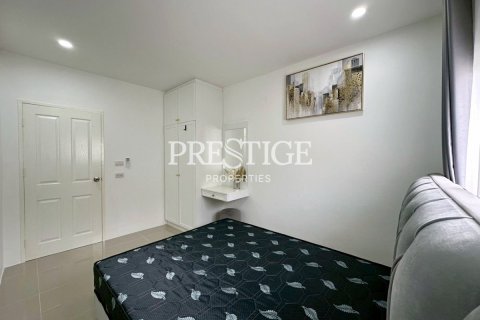 House in Pattaya, Thailand 3 bedrooms № 197883 - photo 18