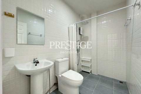 House in Pattaya, Thailand 3 bedrooms № 197883 - photo 16