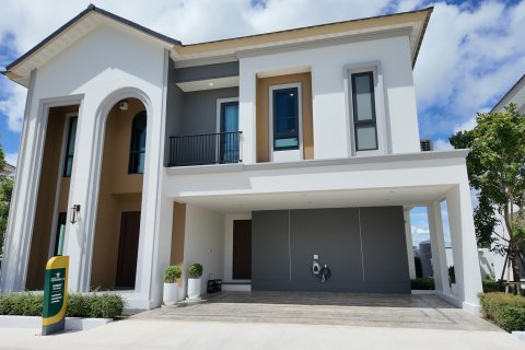 Вилла в Паттайе, Таиланд с 4 спальнями  № 150970 - фото 1