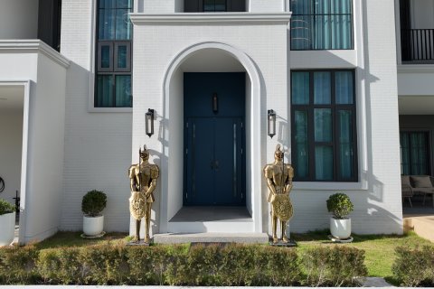 Villa in Pattaya, Thailand 4 bedrooms № 150971 - photo 3