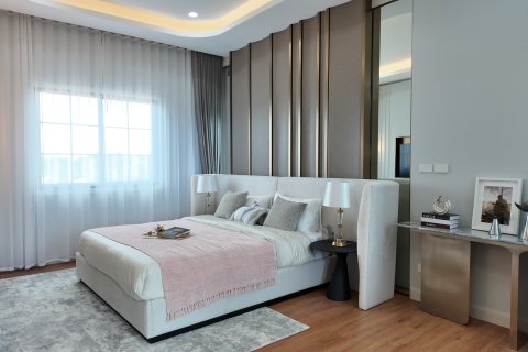 Villa in Pattaya, Thailand 4 bedrooms № 150971 - photo 16