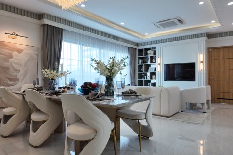 Villa in Pattaya, Thailand 4 bedrooms № 150971 - photo 6