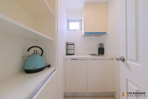 Condo in Bangkok, Thailand, 3 bedrooms  № 184807 - photo 5