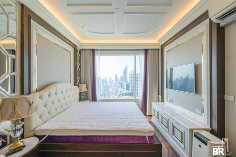 Condo in Bangkok, Thailand, 5 bedrooms № 184803 - photo 3