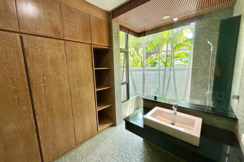 Villa in Phuket, Thailand 3 bedrooms № 164124 - photo 10