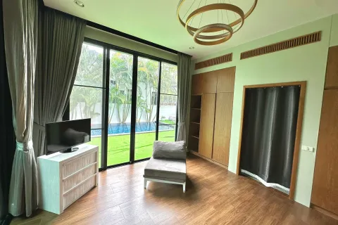 Villa in Phuket, Thailand 3 bedrooms № 164124 - photo 12