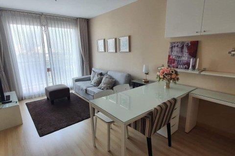 Studio dans le Condo à Khlong Toei, Bangkok, Thaïlande  № 158599