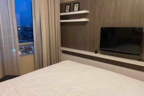 Студия в кондо в Клонг Тоэй, Бангкок, Таиланд № 158599 - фото 8