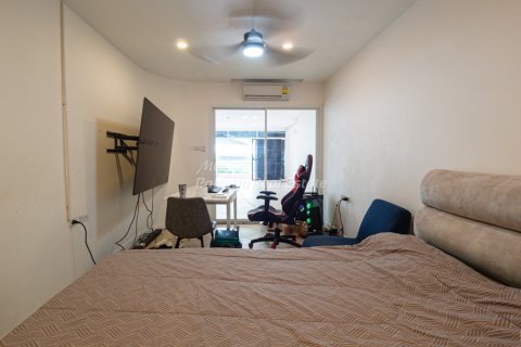 Condo in Bang Lamung, Thailand, 1 bedroom  № 134787 - photo 5