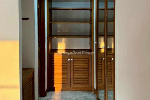 Condo in Pattaya, Thailand, 2 bedrooms № 134789 - photo 9