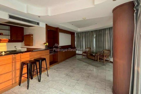 Condo in Pattaya, Thailand, 2 bedrooms № 134789 - photo 1