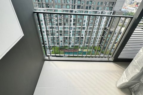 Кондоминиум с 2 спальнями в Дин Даенге, Бангкок, Таиланд № 137651 - фото 4