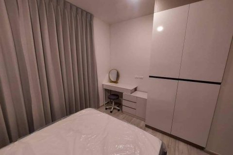 Кондоминиум с 2 спальнями в Дин Даенге, Бангкок, Таиланд № 137651 - фото 6