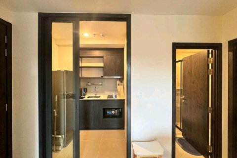 Кондоминиум с 2 спальнями в Дин Даенге, Бангкок, Таиланд № 137651 - фото 3