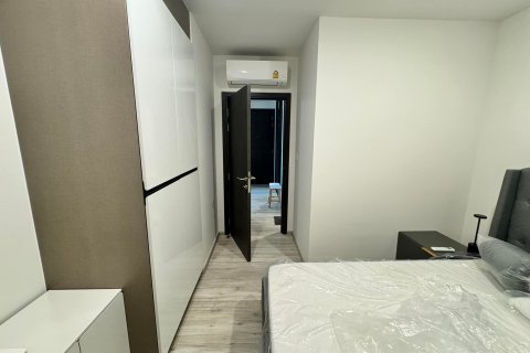 Кондоминиум с 2 спальнями в Дин Даенге, Бангкок, Таиланд № 137651 - фото 5