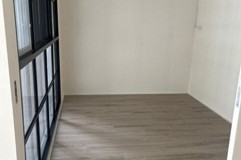 Condo in Khlong Toei, Bangkok, Thailand, 3 bedrooms  № 171593 - photo 12