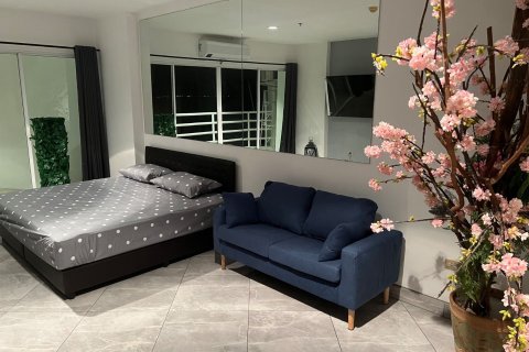 Студия в кондо в Паттайе, Таиланд № 171597 - фото 2