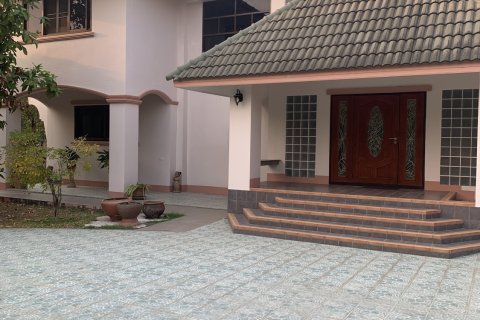 Вилла в Чианграе, Таиланд с 4 спальнями  № 154297 - фото 16