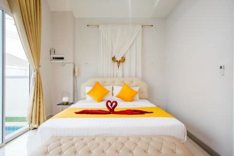 Villa in Cha-am, Thailand 4 bedrooms № 140847 - photo 24