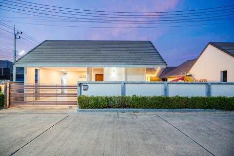 Villa in Cha-am, Thailand 4 bedrooms № 140847 - photo 8