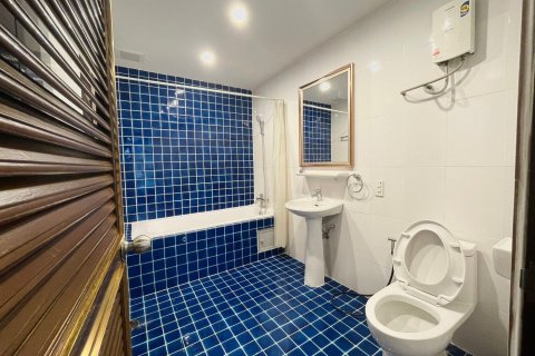 Condo in Watthana, Bangkok, Thailand, 3 bedrooms  № 159699 - photo 16