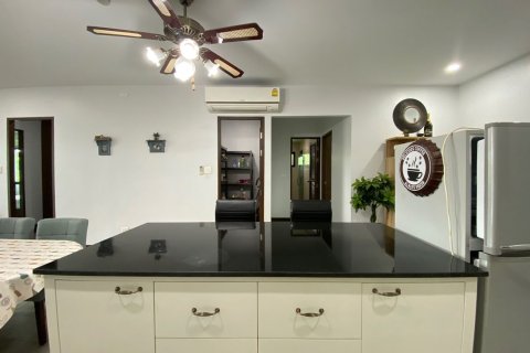 Condo in Chiang Mai, Thailand, 3 bedrooms  № 133358 - photo 5