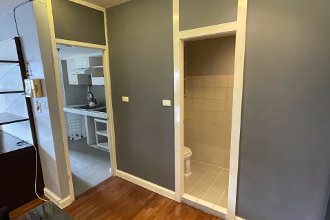 Кондоминиум с 2 спальнями в Ваттхане, Бангкок, Таиланд № 139750 - фото 6