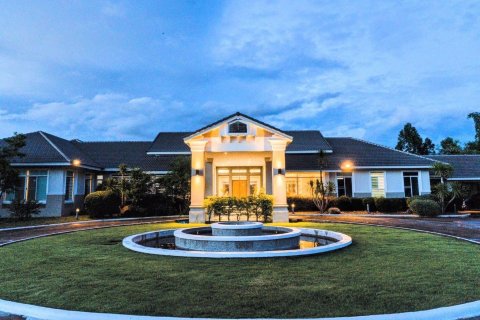 House in San Kamphaeng, Thailand 5 bedrooms № 139748 - photo 26