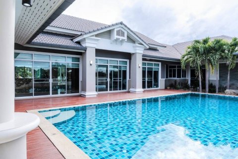 House in San Kamphaeng, Thailand 5 bedrooms № 139748 - photo 20