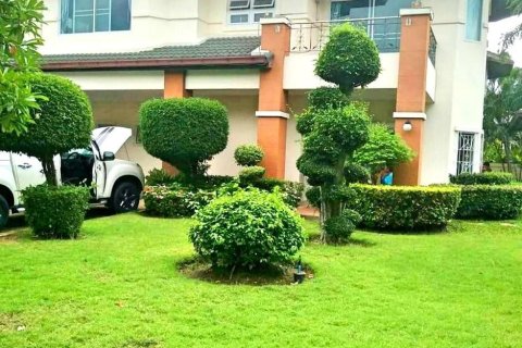 Дом в Паттайе, Таиланд с 3 спальнями  № 151658 - фото 1