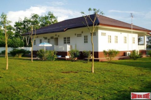 House in Phang Nga, Thailand 3 bedrooms № 203155