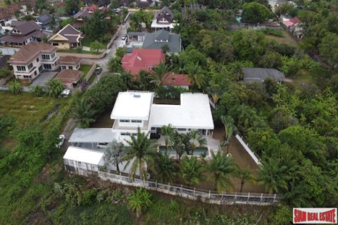 Villa in Rawai, Thailand 5 bedrooms № 203153 - photo 3