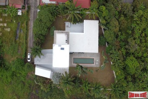 Villa in Rawai, Thailand 5 bedrooms № 203153 - photo 5