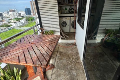 Condo in Chatuchak, Bangkok, Thailand, 3 bedrooms  № 157878 - photo 5
