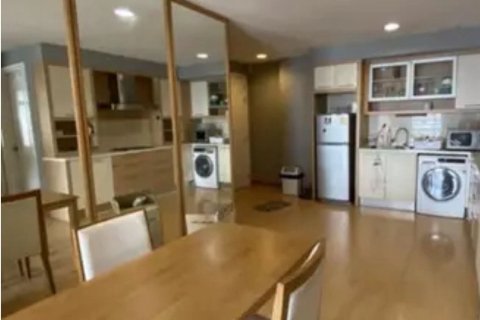 Кондоминиум с 2 спальнями в Сатхоне, Бангкок, Таиланд № 159577 - фото 2