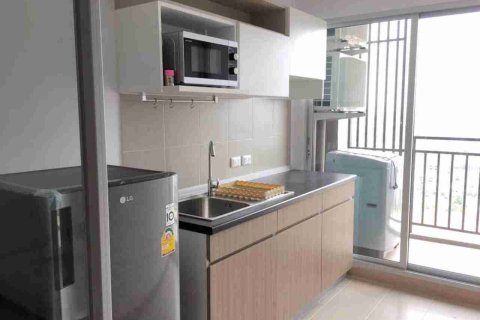 Condo in Bangkok, Thailand, 1 bedroom  № 183583 - photo 5