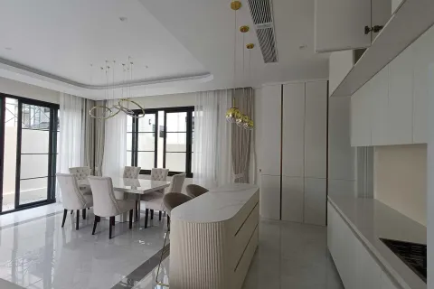 Вилла в Паттайе, Таиланд с 5 комнатами  № 155697 - фото 6