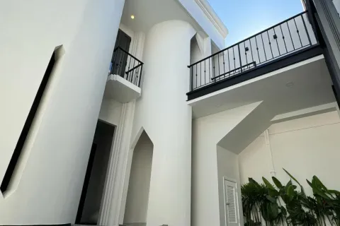 Villa à Pattaya, Thaïlande 4 chambres № 155695 - photo 6