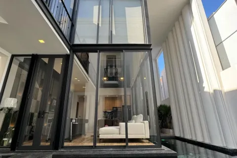 Villa à Pattaya, Thaïlande 4 chambres № 155695 - photo 3