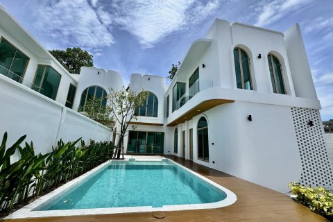 Maison à Pattaya, Thaïlande 5 chambres № 155694 - photo 7