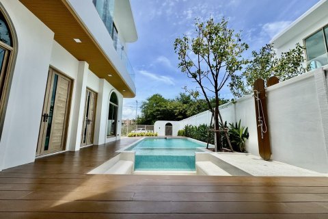 Maison à Pattaya, Thaïlande 5 chambres № 155694 - photo 8
