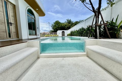 Maison à Pattaya, Thaïlande 5 chambres № 155694 - photo 10